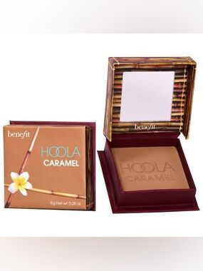 Benefit Hoola Bronzer- caramel
